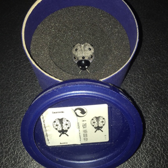 SOLD Swarovski Ladybug with Original Box - Picture 4 of 4